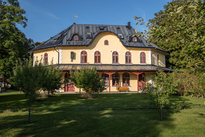 Harlösa stationshus
