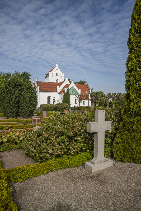 Vallkärra kyrka