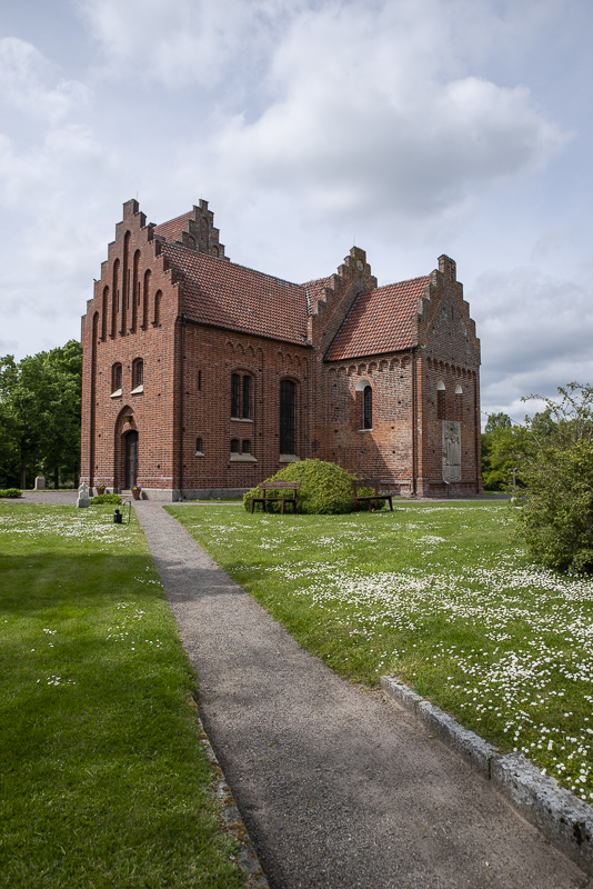 Glumlösa kyrka