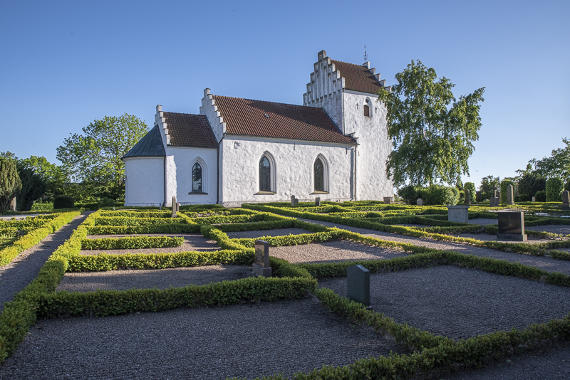 Häljarps kyrka
