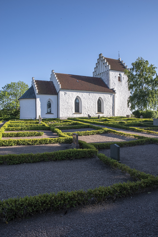 Häljarps kyrka
