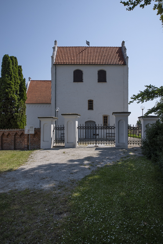 Maglarps gamla kyrka