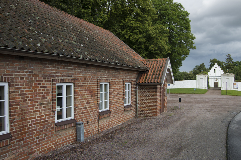 Hyby gamla kyrka
