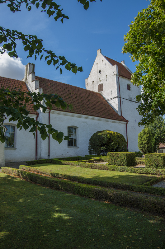 Törringe kyrka